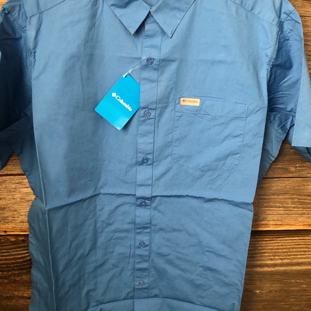NWT Columbia SS Shirt Large